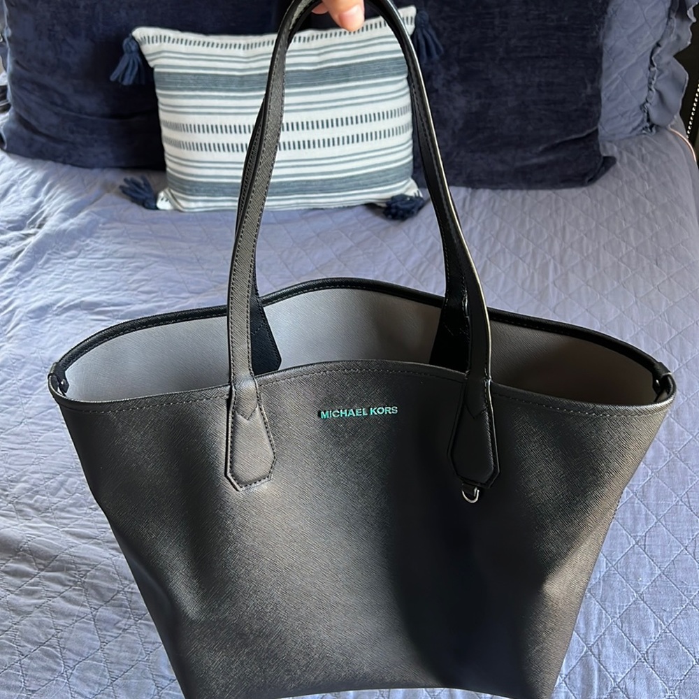 Reversible Michael Kors Tote Bag
